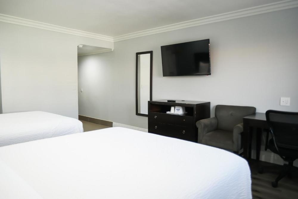 Days Inn by Wyndham West Covina Image 36