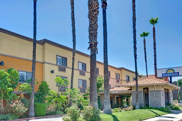 Days Inn by Wyndham West Covina image 1