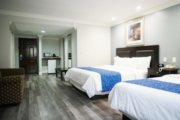 Days Inn by Wyndham West Covina image 27