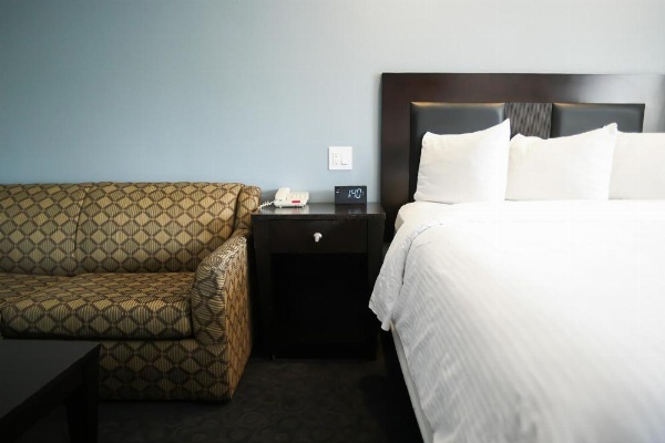 Days Inn by Wyndham West Covina image 30